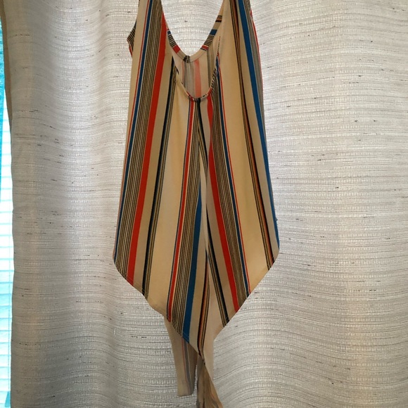 Top - Picture 2 of 2